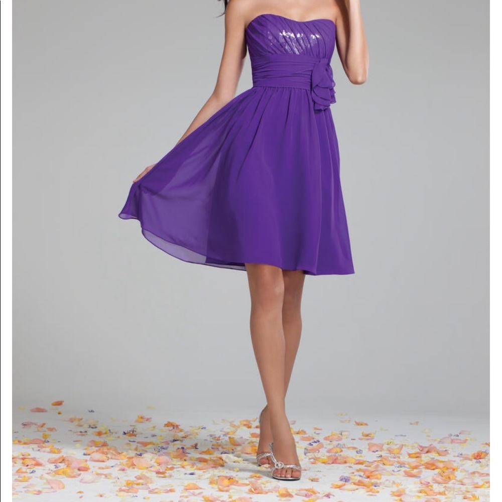 Short Formal Dress - Picture 3 of 3